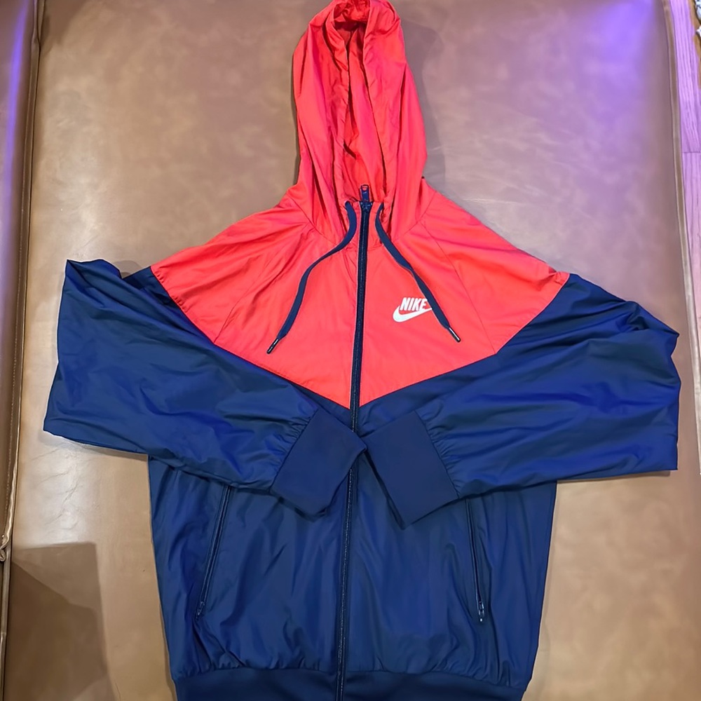 Nike sportswear red and navy blue hooded zip up windbreaker